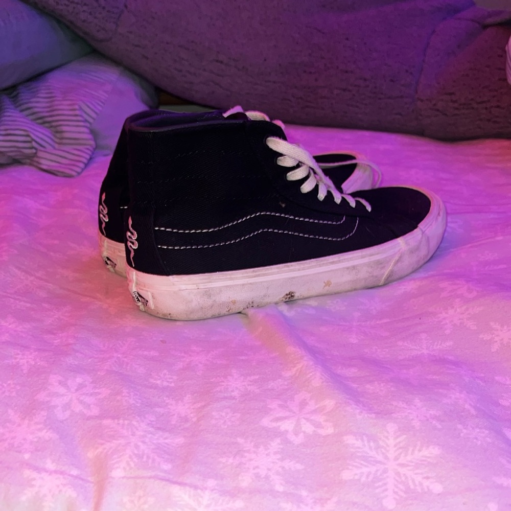 Black with white stitching high top vans size women’s 10